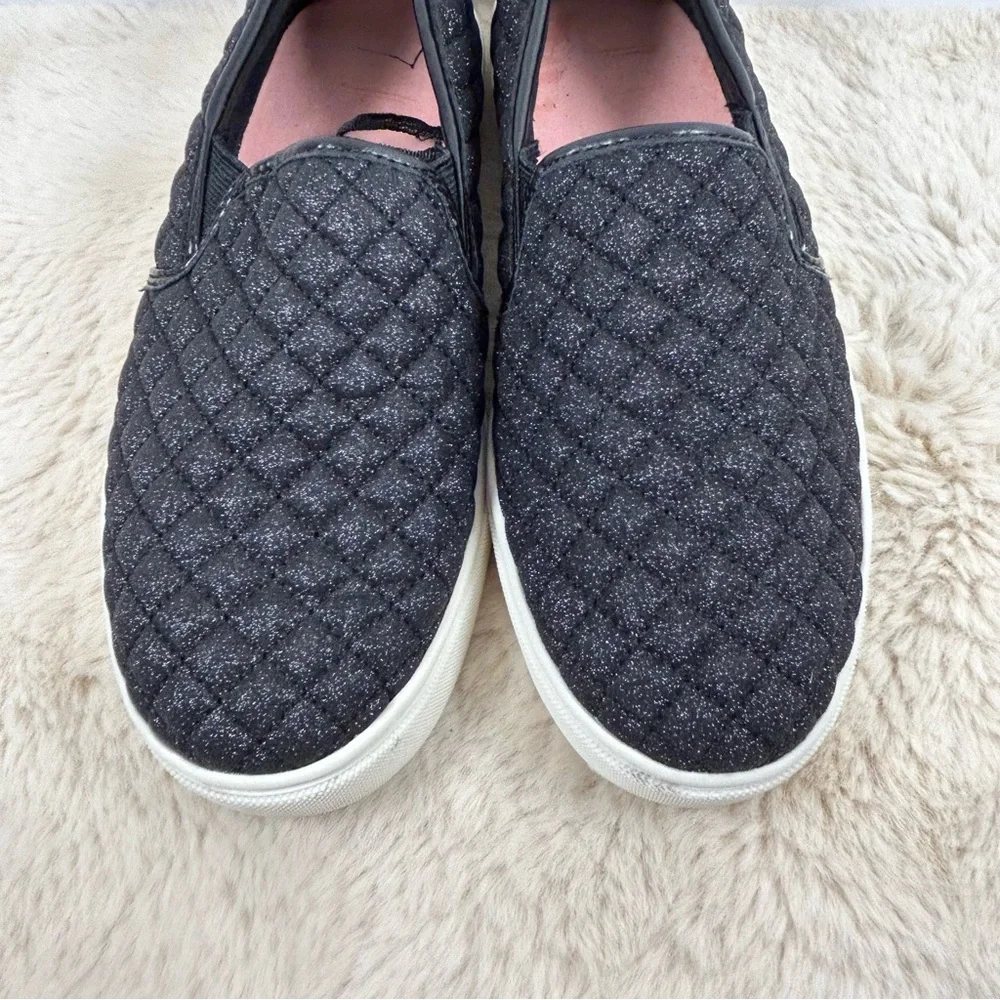 Wonder Nation Black‎ Quilted Glittering Sneakers